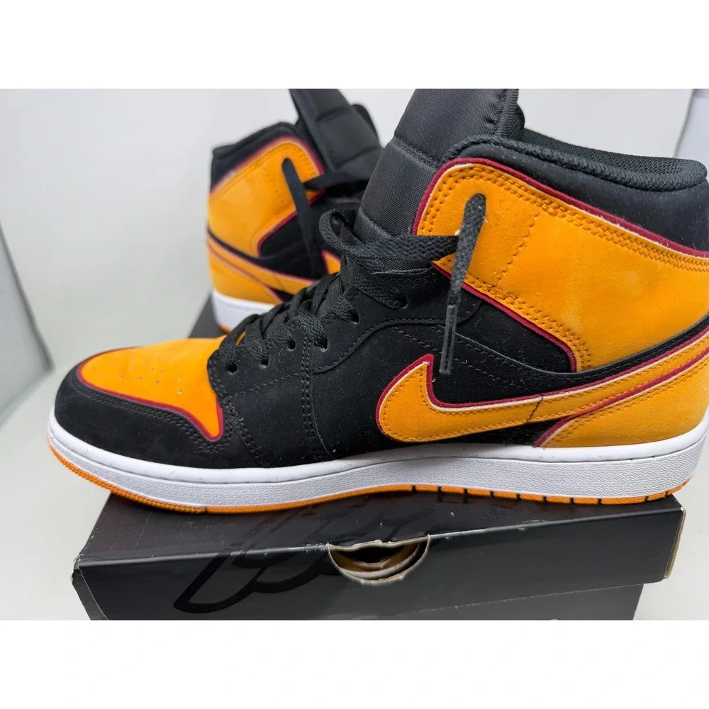 Jordan 1 Mid SE Black Vivid Orange Mens 12 FJ4923-008 W Box